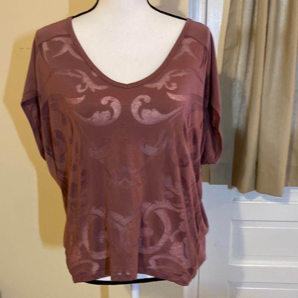 ❤️Cabi short sleeve shirt - size S. Like new !!